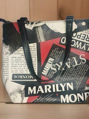 MARILYN MONROE PRINT VINYL MATERIAL HANDBAG - NEW YORK & PARIS PRINT MAGAZINES